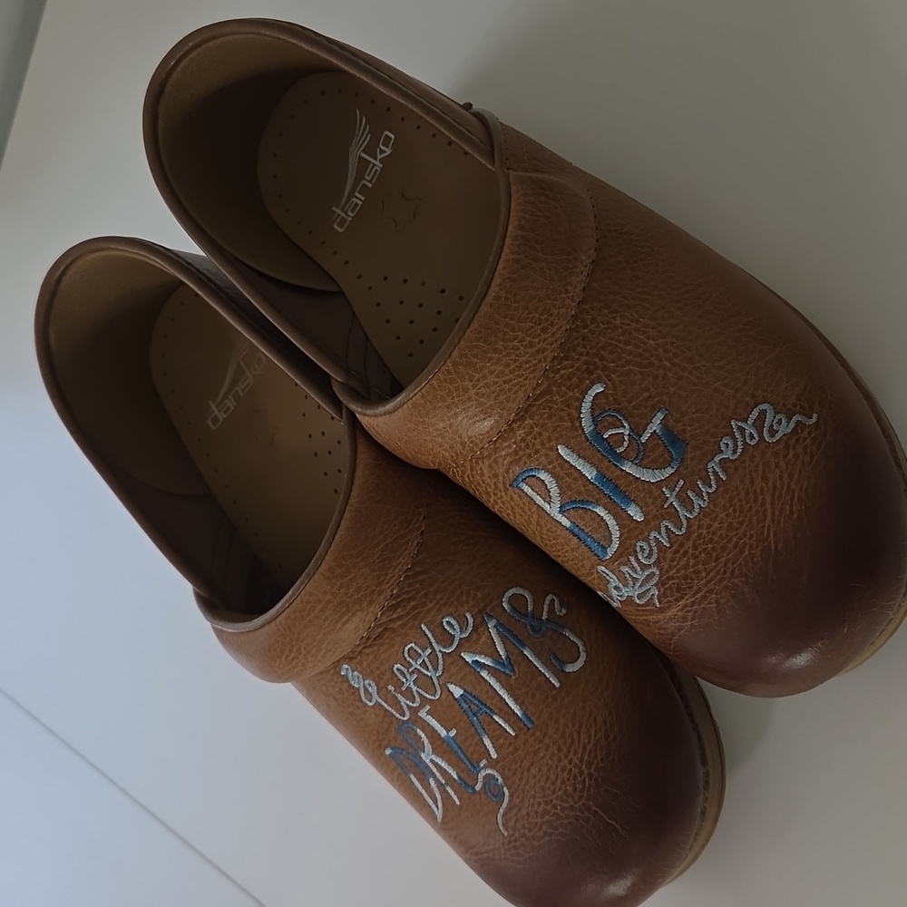 Dansko Little Dreams Big Adventures Clogs Size 8 - Picture 9 of 12